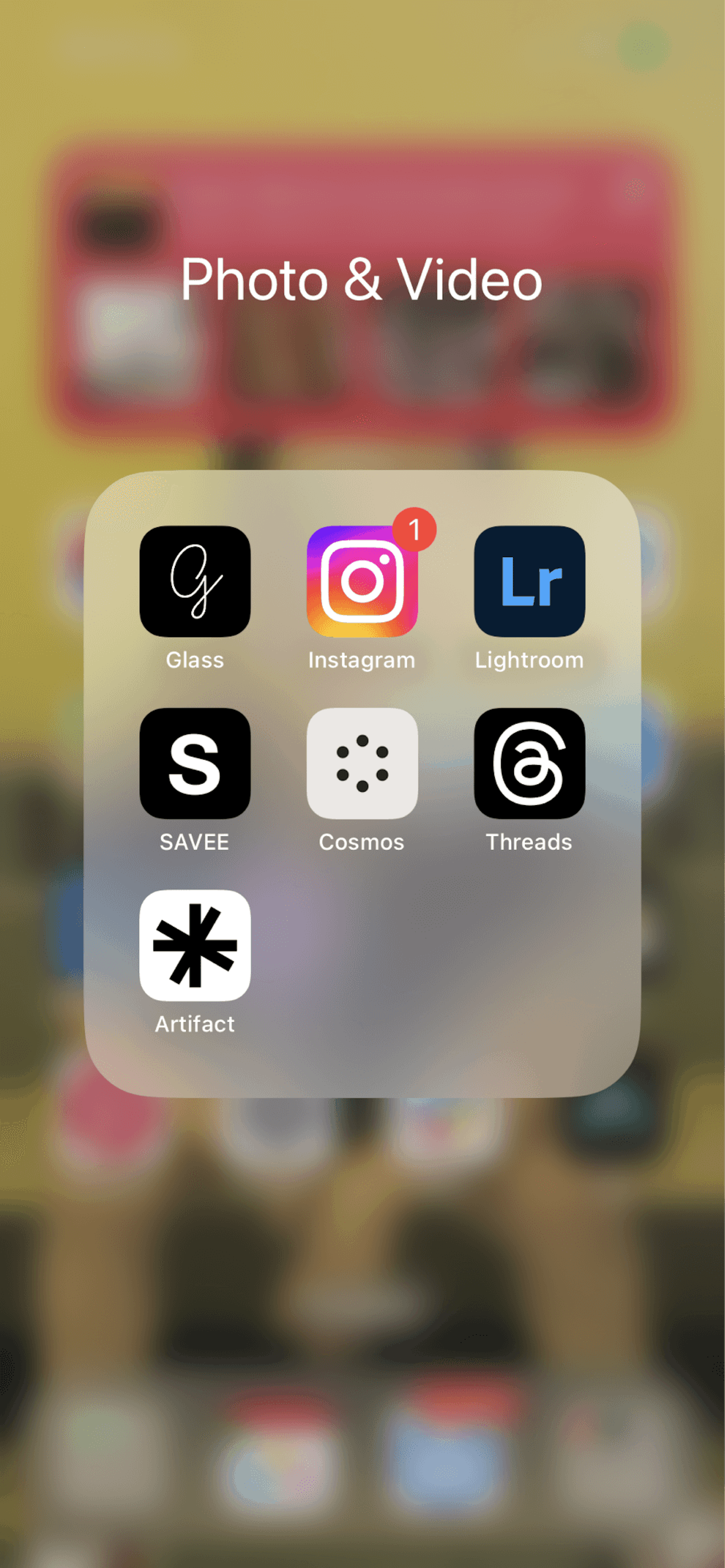 Social media cluster